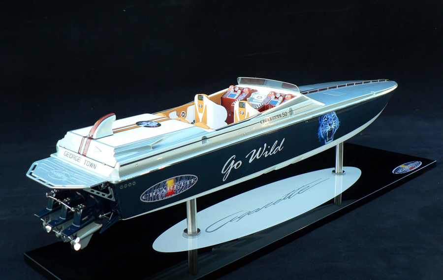 Custom Models - Cigarette - Cigarette 50' "Go Wild" - Abordage