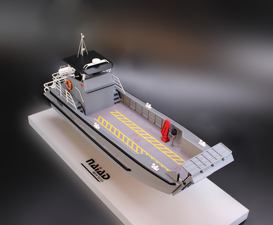 YWE Navy LCL – Landing Craft model from The Whiskey Project Group