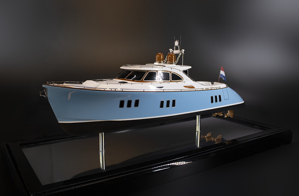 Zeelander 55 custom model replica
