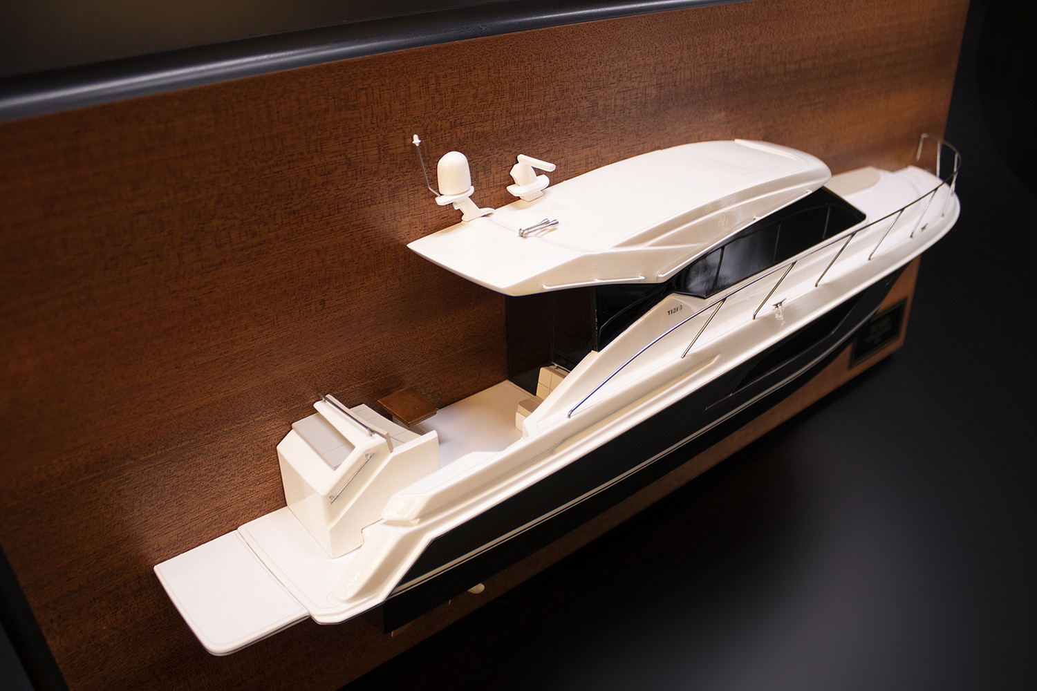 Tiara 50 Coupe custom half model with deck details