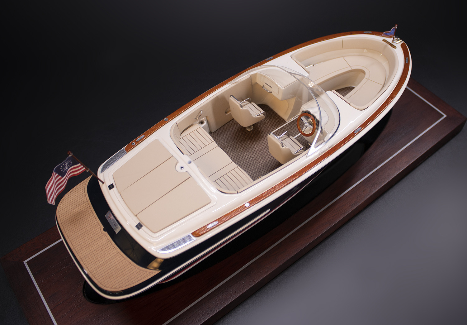 Chris Craft Launch 22 desk model replica