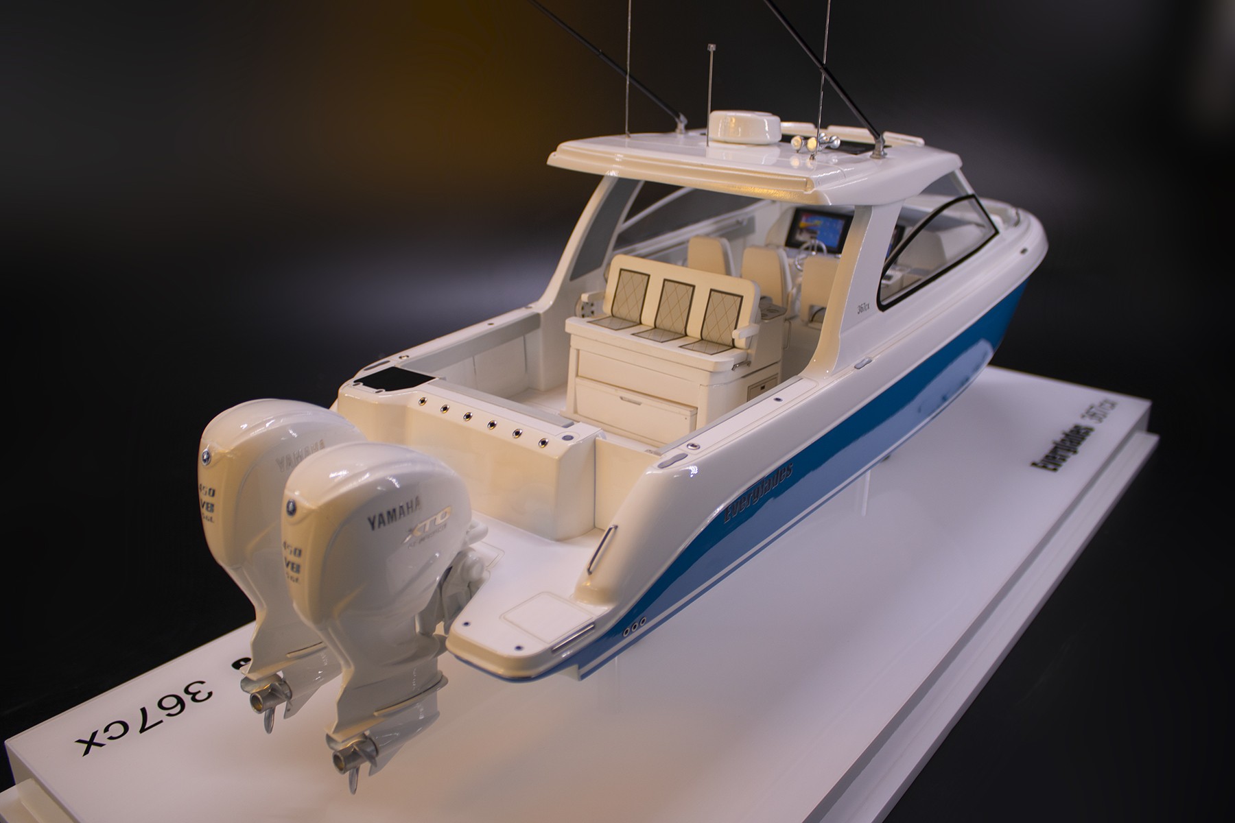 Everglades 367cx dazzling custom model