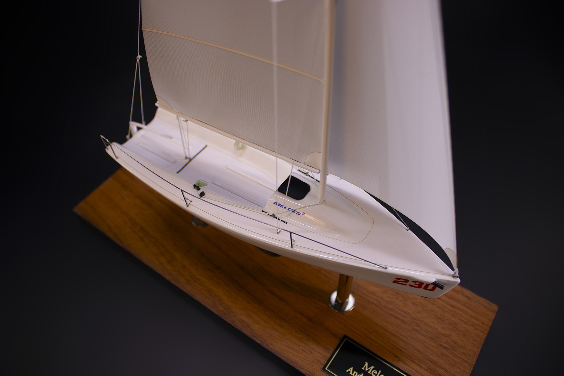 Melges 24 elegant desk model of 8 inches LOA.