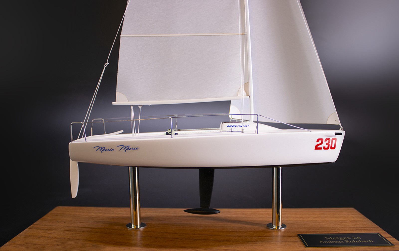 Melges 24 elegant desk model of 8 inches LOA.