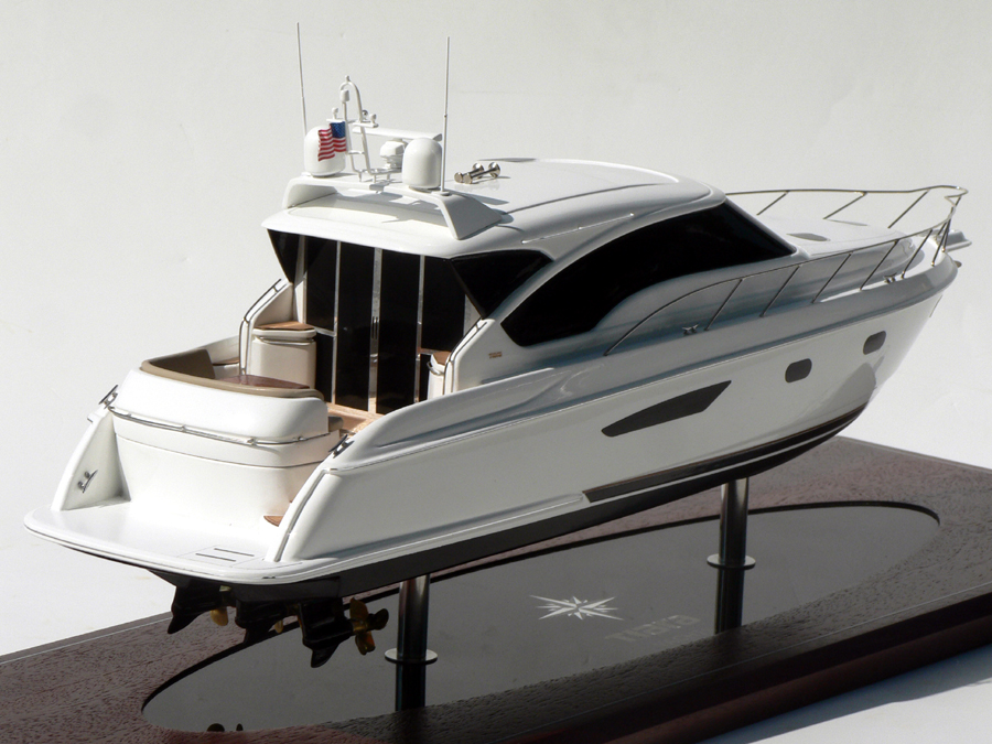 Custom Models - Tiara - Tiara 5800 Sovran - Abordage
