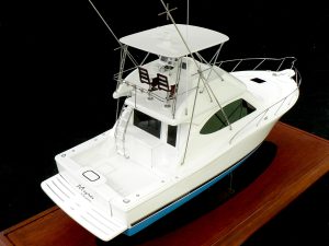 Custom Models - Tiara - Tiara 3900 Convertible "Myra" - Abordage