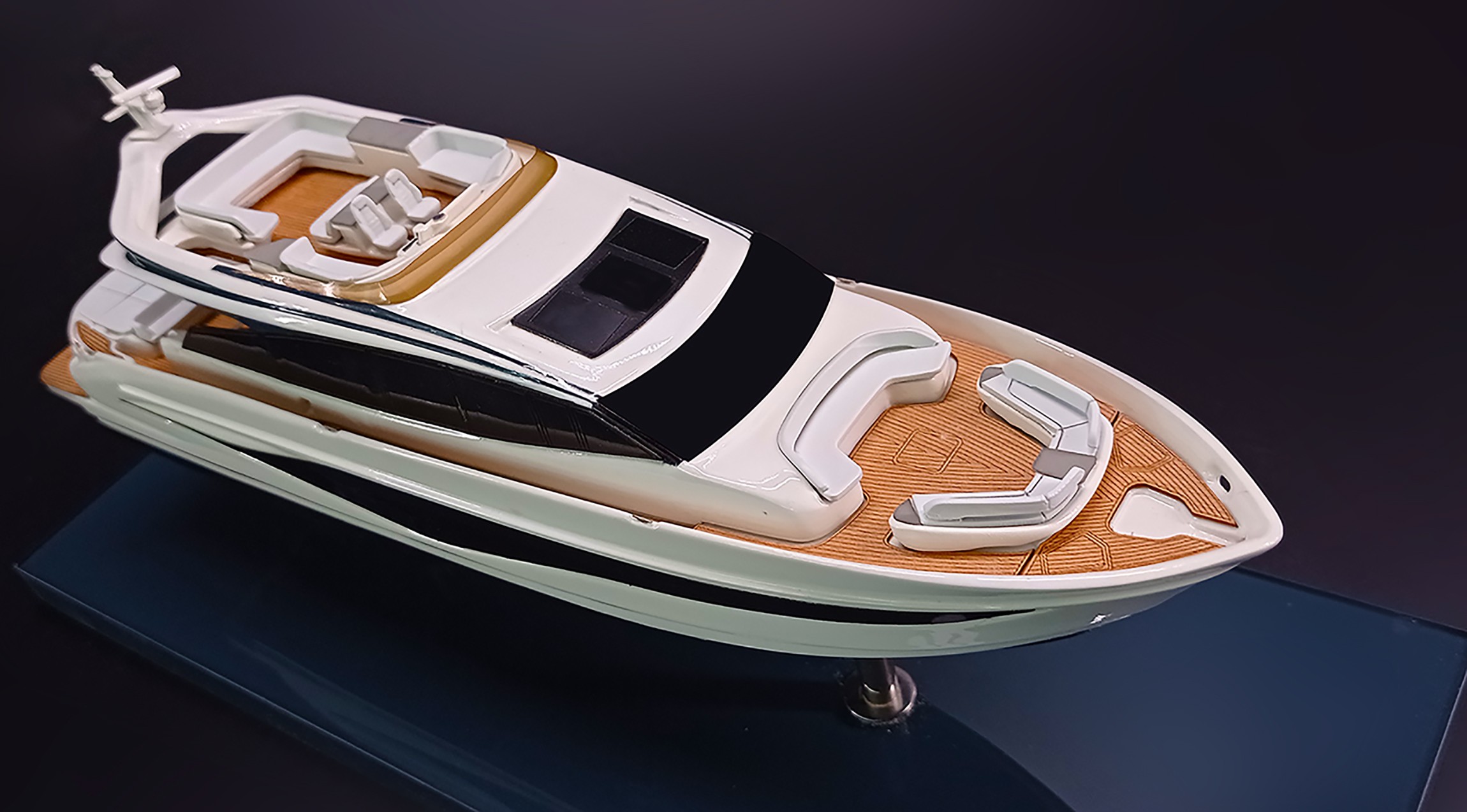 Princess Yacht S80 phenomenal desk model