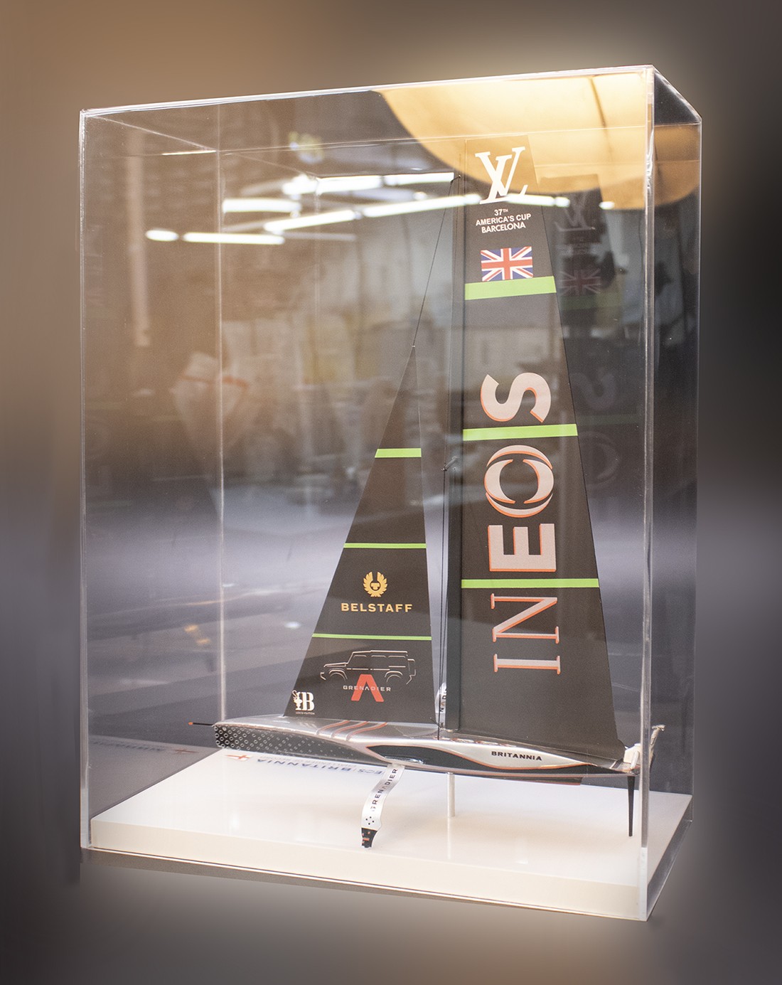 AC 75 INEOS TEAM UK 2024 desk model MN-A-202